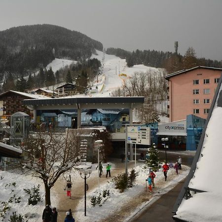 Haus Kleineisen By Chatel Reizen Zell am See Exterior photo